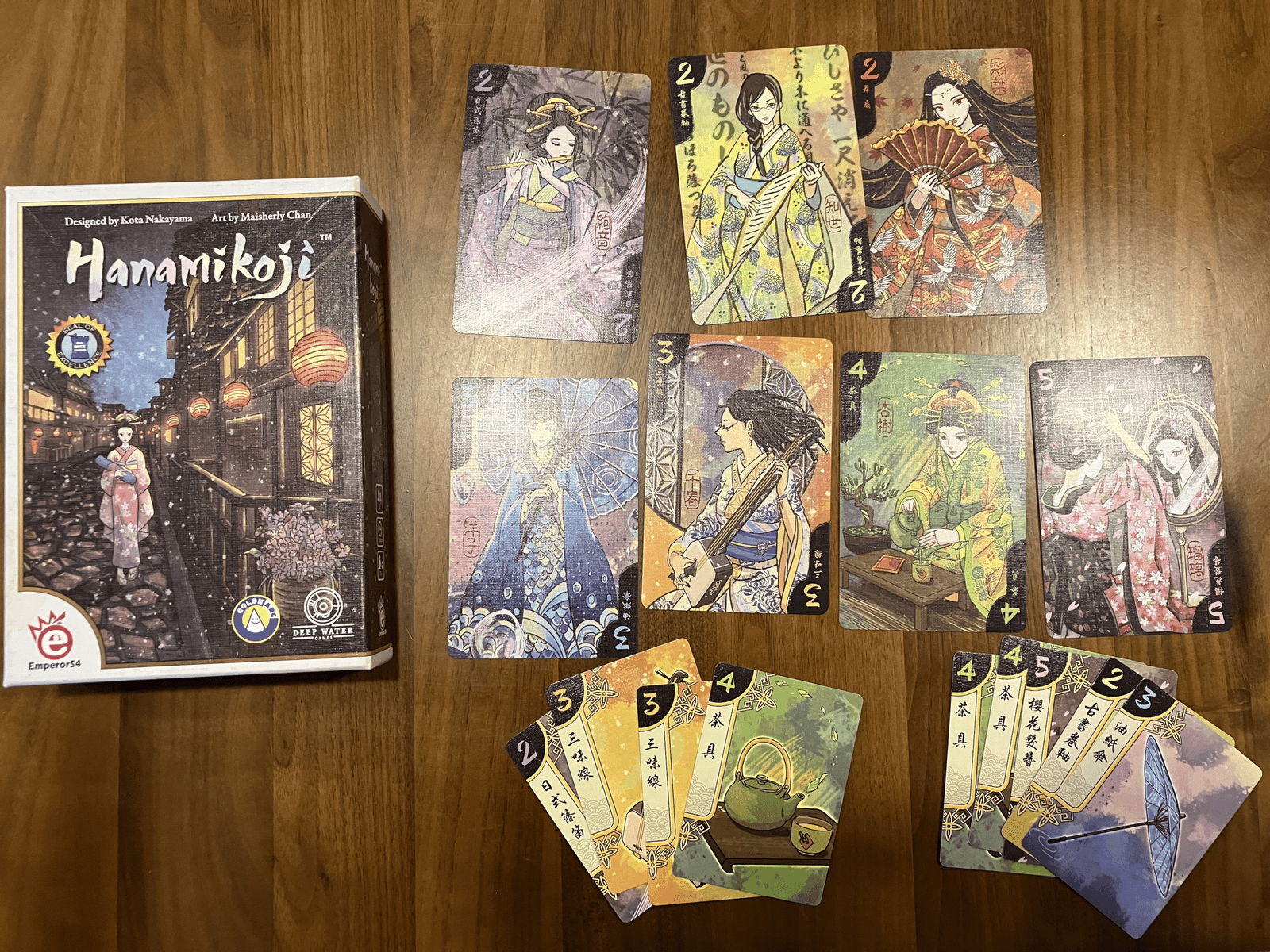 hanamikoji box and cards