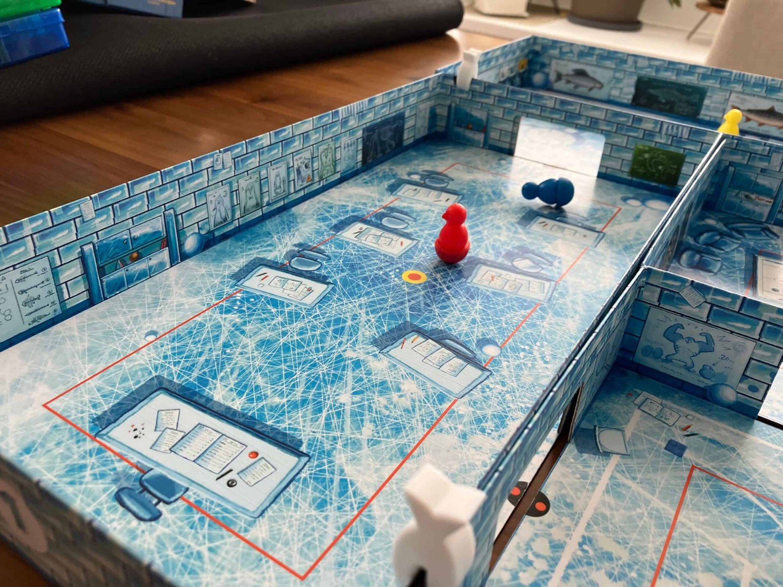 Ice Cool - board games with family
