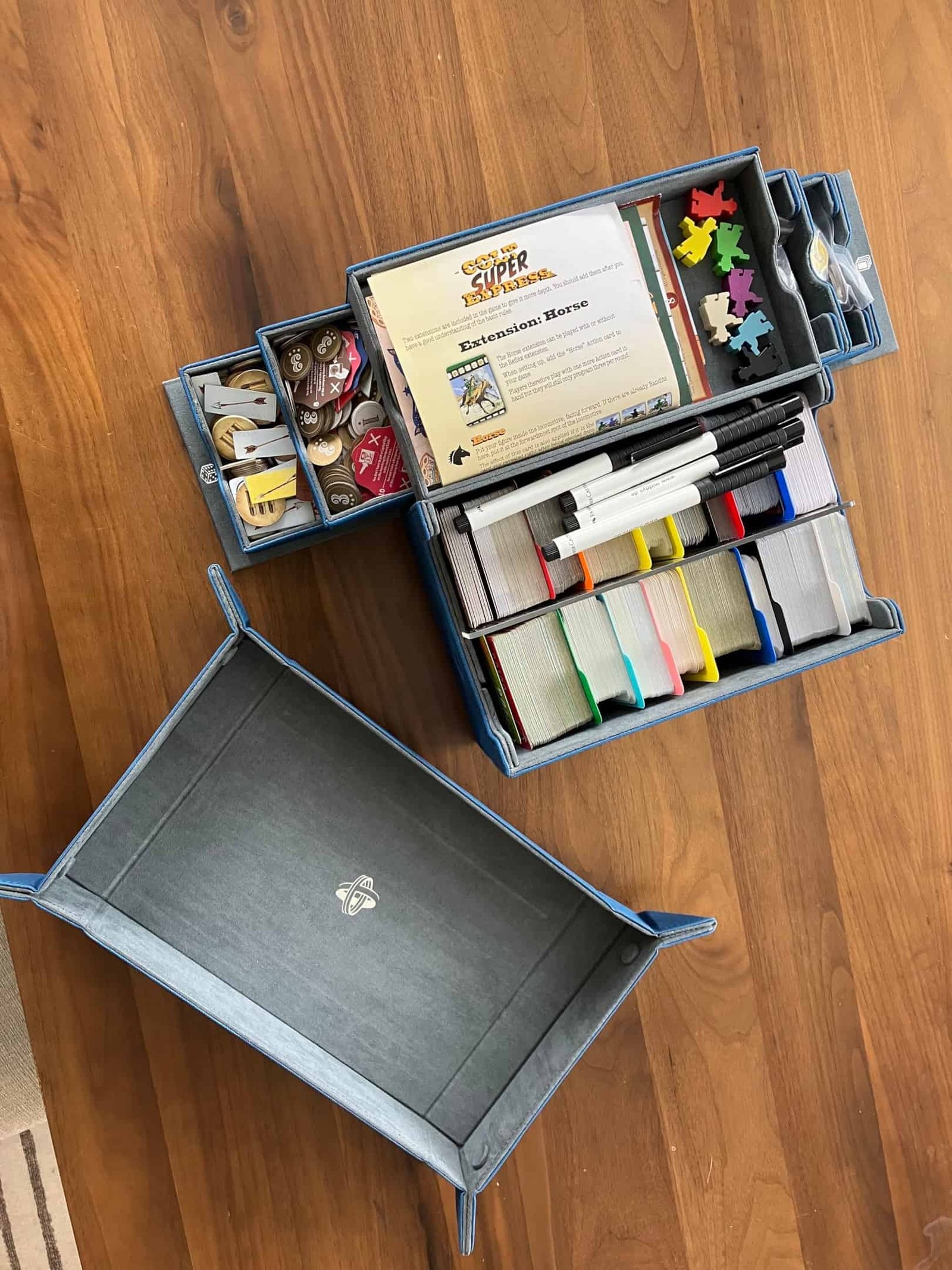 The games lair 600 convertible deck box