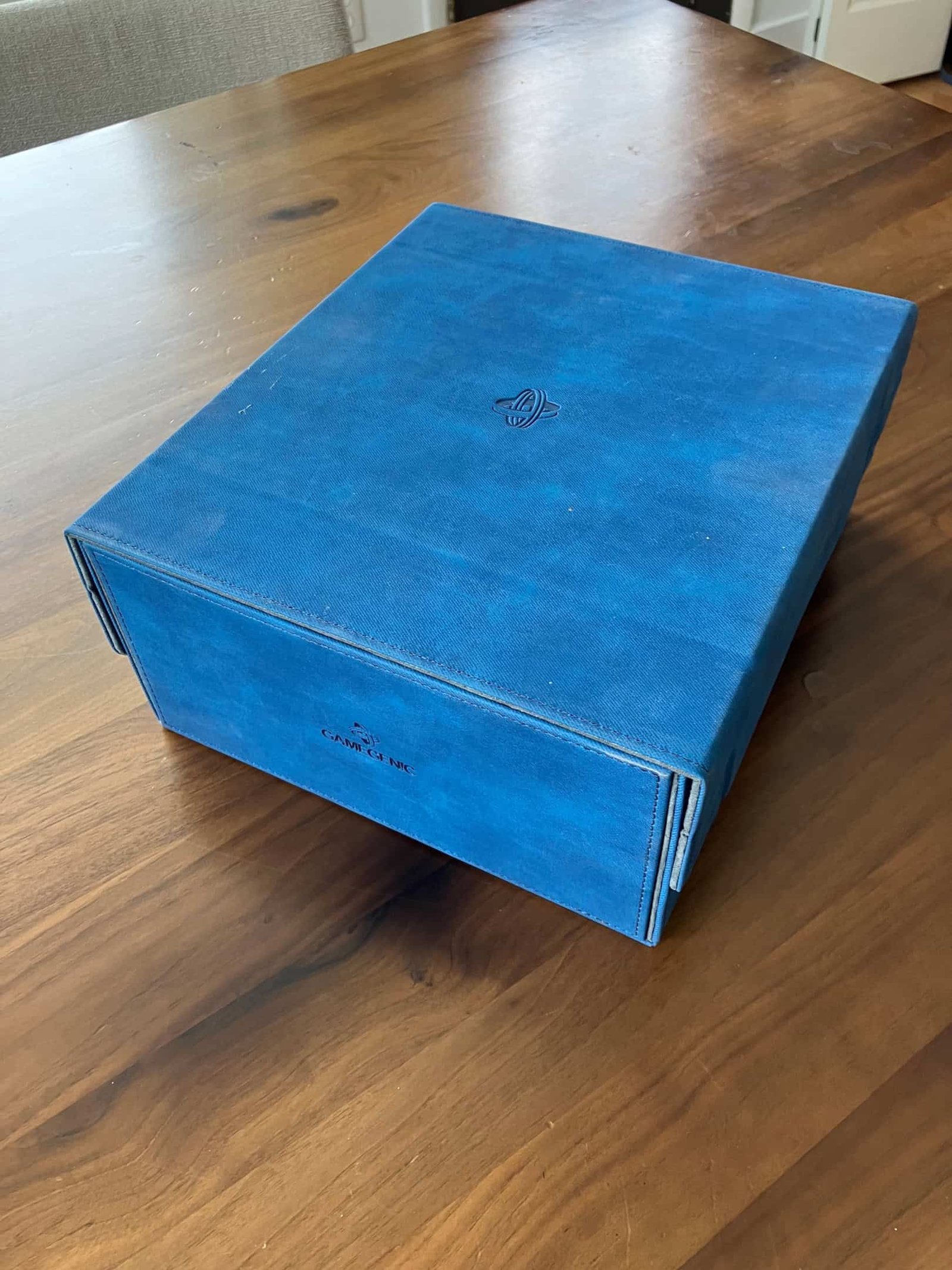 the games lair 600 convertible deck box all closed up and ready to go